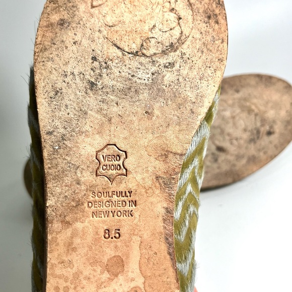 Matt Bernson Gitane Womens Comfy Slip on Loafer Calf Hair Green Chevron 8.5 - Picture 6 of 8